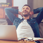 幸せについて考えすぎると不幸になる？幸福を手にいれるためのマインドトリック