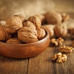 職場のデスクに常備できる脳をパワーアップする食べ物10