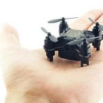 本体重量200g以下。本屋で6,000円台で買える「高性能カメラ付きドローン」